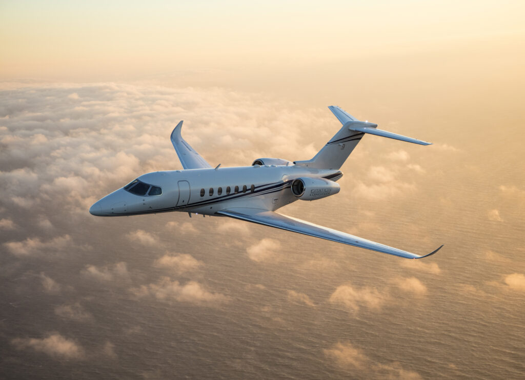Private Jet Longitude